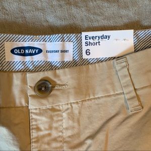Khaki old navy shorts
